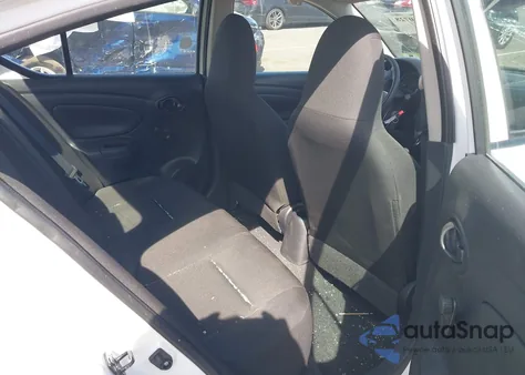 2015 Nissan Versa 1.6 S из США, поврежденный, VIN 3N1CN7AP0FL924665